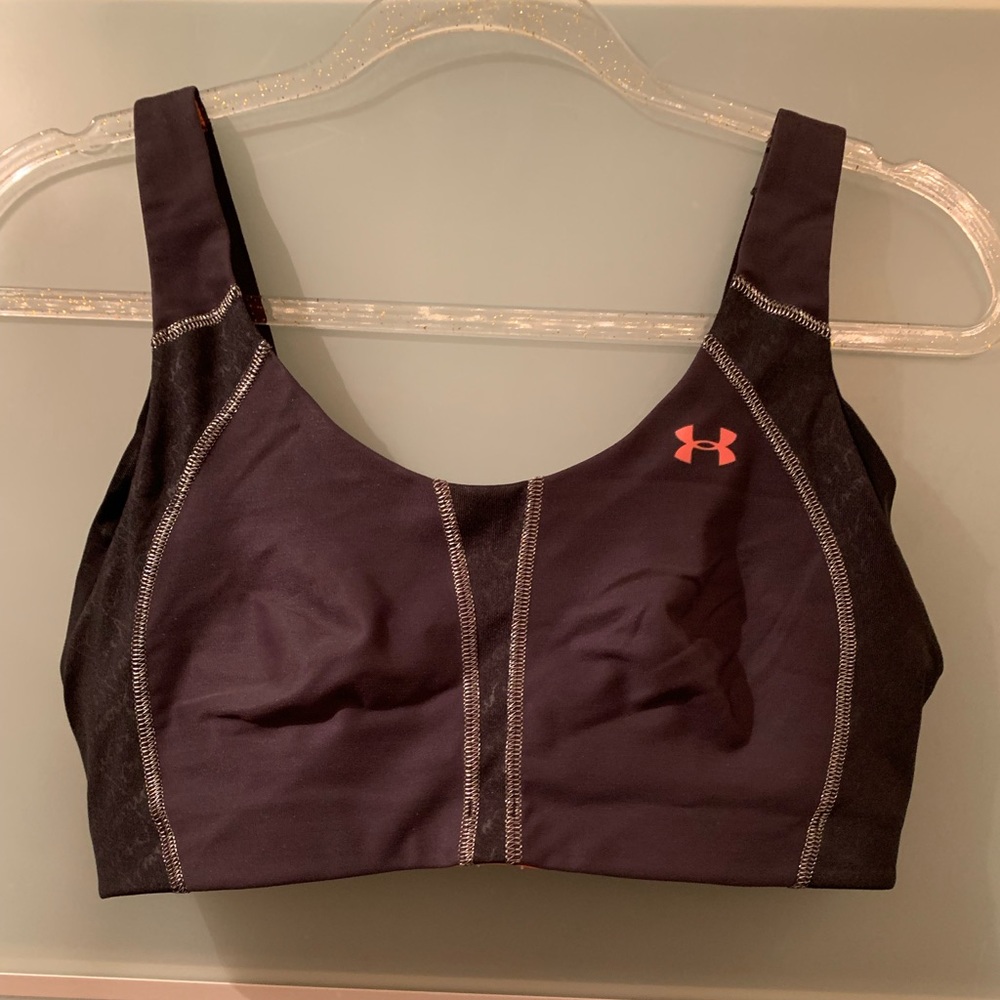 Sports bra